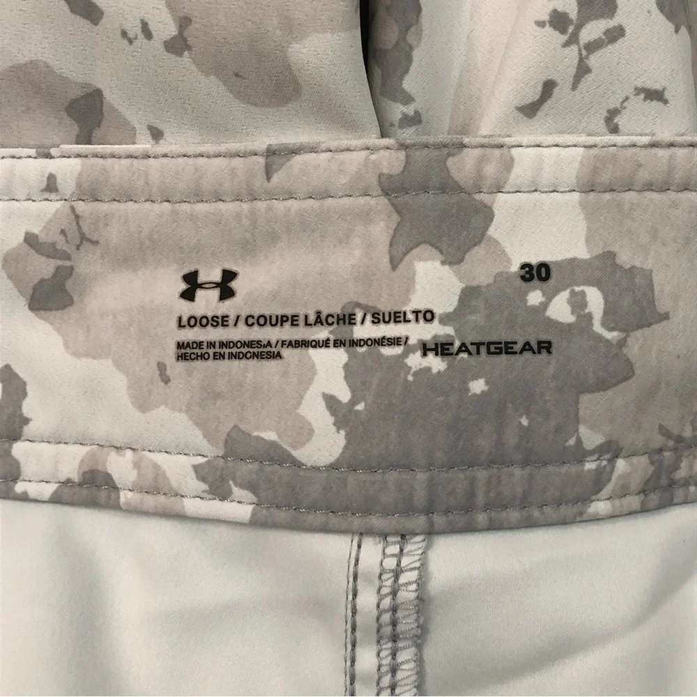 Under Armour Storm HeatGear Loose Snow White Camo Swim Board Shorts Mens 30.